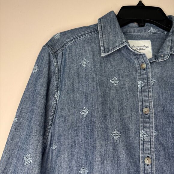 AMERICAN EAGLE women's size XL chambray embroidered button denim top shirt - Picture 3 of 8